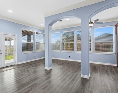 2535 Broadway Street - Photo Thumbnail 13