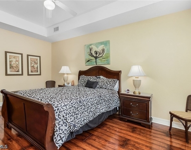 9817 Cristalino View Way - Photo Thumbnail 14