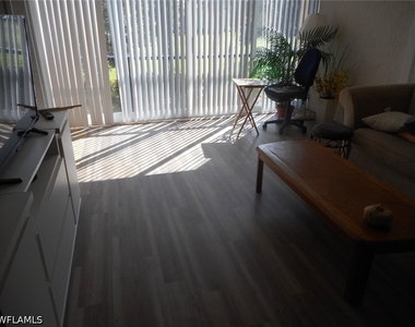 1086 Forest Lakes Drive - Photo Thumbnail 2