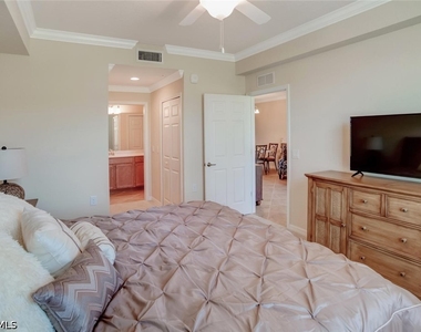 9826 Giaveno Circle - Photo Thumbnail 11