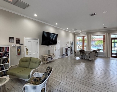 6820 Beach Resort Drive - Photo Thumbnail 42