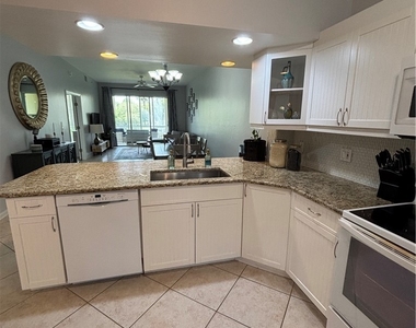 6820 Beach Resort Drive - Photo Thumbnail 17
