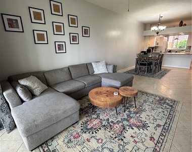 6820 Beach Resort Drive - Photo Thumbnail 22