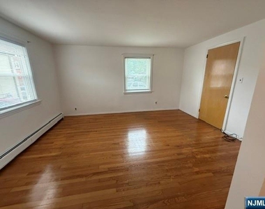 11 Canterbury - Photo Thumbnail 8