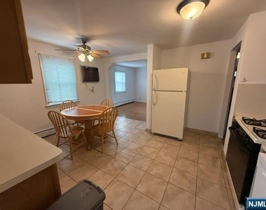 11 Canterbury - Photo Thumbnail 7
