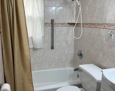 11 Canterbury - Photo Thumbnail 10