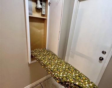 8507 Grove Park Drive - Photo Thumbnail 21