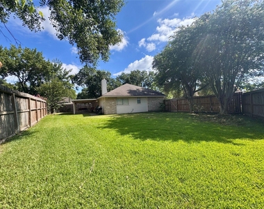 8507 Grove Park Drive - Photo Thumbnail 26