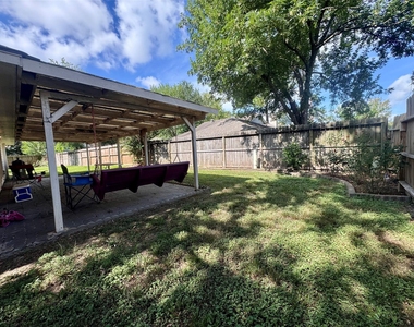 8507 Grove Park Drive - Photo Thumbnail 27