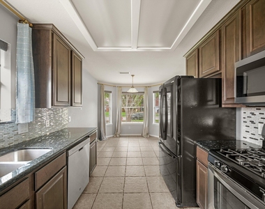 1242 Hunter Wood Drive - Photo Thumbnail 9