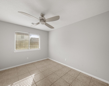 1242 Hunter Wood Drive - Photo Thumbnail 13