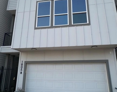 1811 Brooks Street - Photo Thumbnail 7