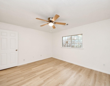 3046 Texas Oak Drive - Photo Thumbnail 7
