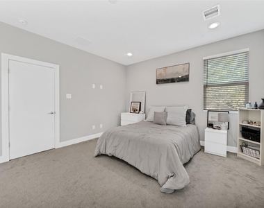 1264 Morris Street - Photo Thumbnail 12