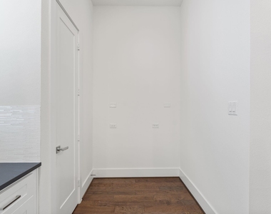 5713 Larkin Street - Photo Thumbnail 16