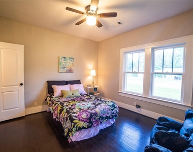 420 N Live Oak Street - Photo Thumbnail 8