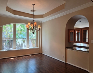 18823 Brighton Trail Lane - Photo Thumbnail 4