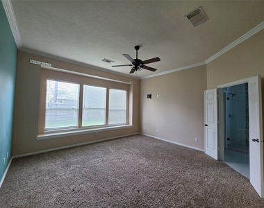 18823 Brighton Trail Lane - Photo Thumbnail 6