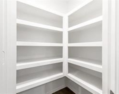 3710 Turnpike Drive - Photo Thumbnail 12