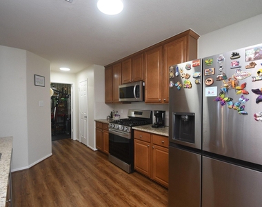 2110 Dolan Hills Ct - Photo Thumbnail 16