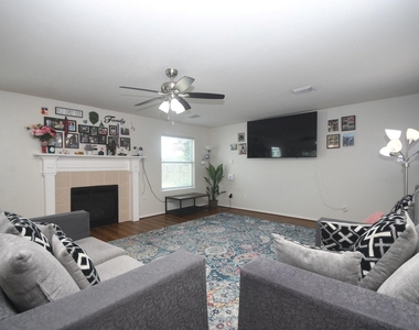 2110 Dolan Hills Ct - Photo Thumbnail 14