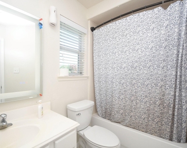 2110 Dolan Hills Ct - Photo Thumbnail 2