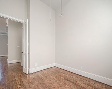 2634 Texas Street - Photo Thumbnail 13