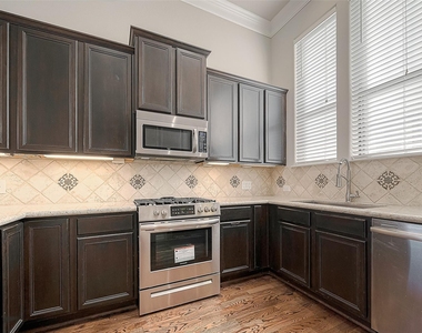 2634 Texas Street - Photo Thumbnail 26