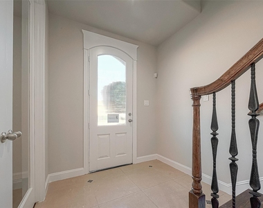 2634 Texas Street - Photo Thumbnail 5
