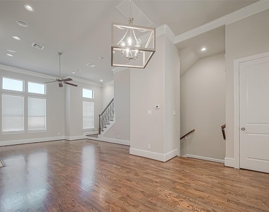 2634 Texas Street - Photo Thumbnail 15