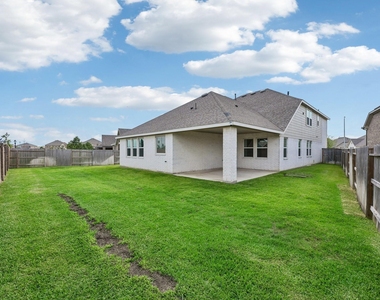 7818 Palm Glade Drive - Photo Thumbnail 32