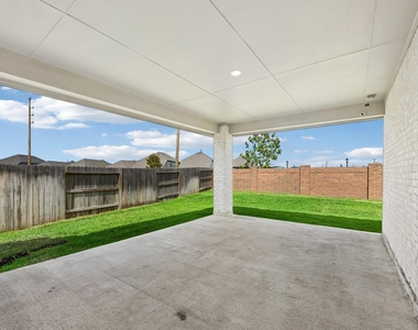 7818 Palm Glade Drive - Photo Thumbnail 31