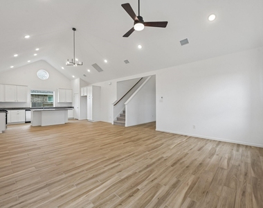 7818 Palm Glade Drive - Photo Thumbnail 9