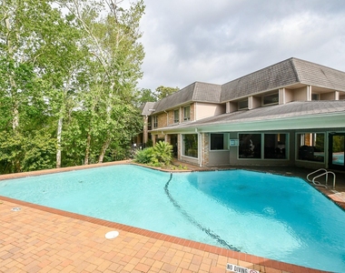 2230 S Piney Point Road - Photo Thumbnail 14