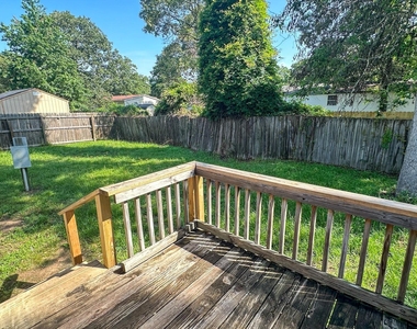 16487 Brittany Way - Photo Thumbnail 28