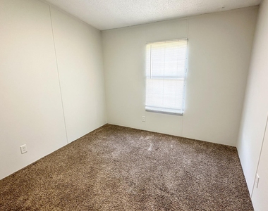 16487 Brittany Way - Photo Thumbnail 30