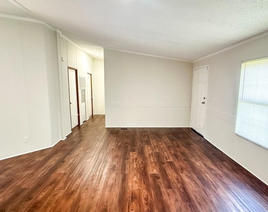 16487 Brittany Way - Photo Thumbnail 3