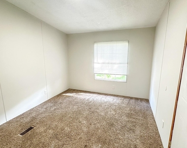 16487 Brittany Way - Photo Thumbnail 24