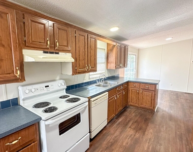 16487 Brittany Way - Photo Thumbnail 14