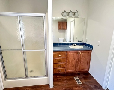 16487 Brittany Way - Photo Thumbnail 19