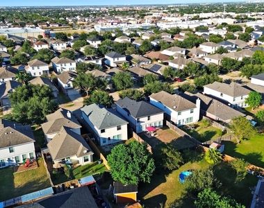 20811 Indigo River Lane - Photo Thumbnail 32
