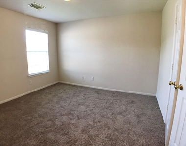 6323 Sunset Cove Lane - Photo Thumbnail 20
