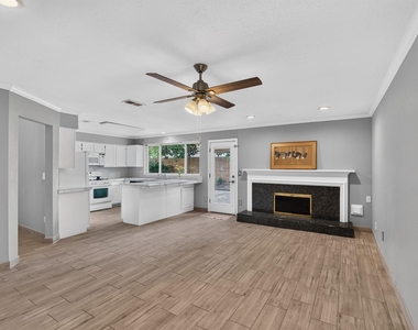 8318 Hot Springs Drive - Photo Thumbnail 10
