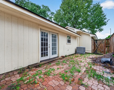 10419 Appleridge Drive - Photo Thumbnail 36