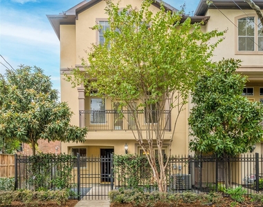 315 Sandman Street - Photo Thumbnail 1