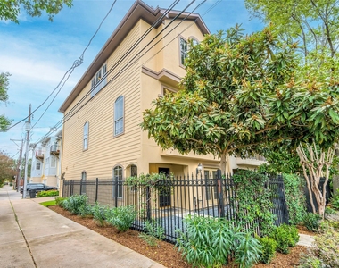 315 Sandman Street - Photo Thumbnail 4