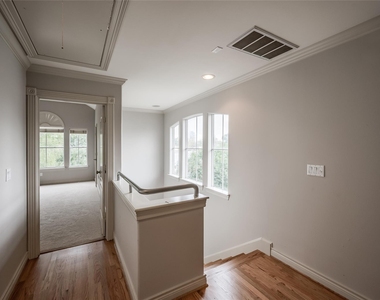 315 Sandman Street - Photo Thumbnail 17