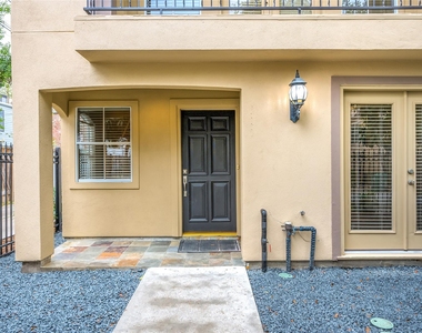 315 Sandman Street - Photo Thumbnail 3
