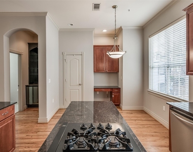 315 Sandman Street - Photo Thumbnail 34