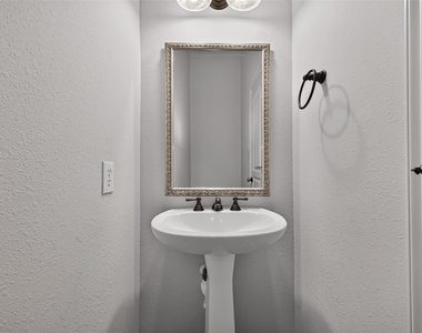 8602 Two Sisters Court - Photo Thumbnail 7